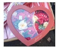 Подарунковий набір мила букет з троянд у коробці Love Light Rose Flower з підсвіткою