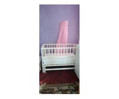 Дитяче ліжечко-маятник + пеленальний столик-комод ✅ у чудовому стані — комплект