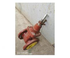 Продам засувку чавунну та кран кульовий (фланцевий) — стан новий