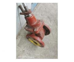 Продам засувку чавунну та кран кульовий (фланцевий) — стан новий