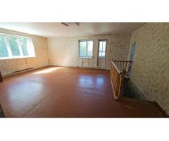 Будинок поруч з лісом - 69 км до столиці