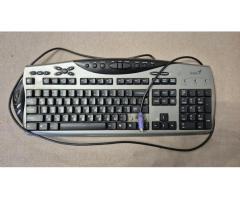 Многофункциональная мультимедийная проводная клавиатура Genius