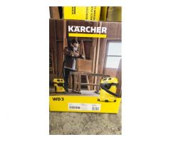 Пилосос Karcher з розеткою